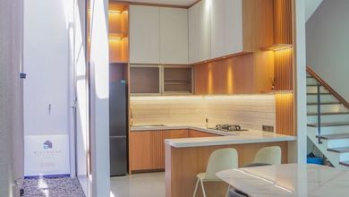 Penawaran Langka, rumah Mewah di Setra Duta, Bandung, LB 140m²