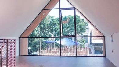 Penawaran Eksklusif, rumah Prestisius di Setra Duta, Bandung, LB 140m²