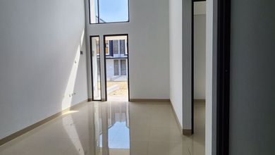 Kesempatan Rumah di Kopo, Bandung, LB 80m², Harga 1,4 Miliar