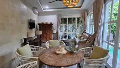 Rumah Mewah di Canggu, Badung, 2 Kamar Tidur, LT 200m²