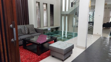 Kesempatan Eksklusif, rumah Prestisius di Cimenyan, Bandung, LB 260m²