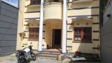 Kontrakan Murah di Setra Duta, Bandung, 4 KT, Harga 120 Juta /tahun