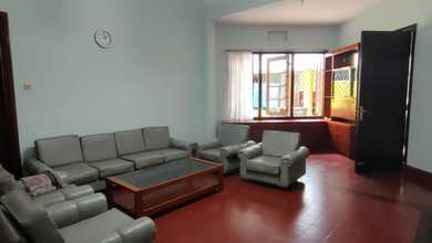 Kesempatan Eksklusif, rumah Prestisius di Cipaganti, Bandung, LB 375m²