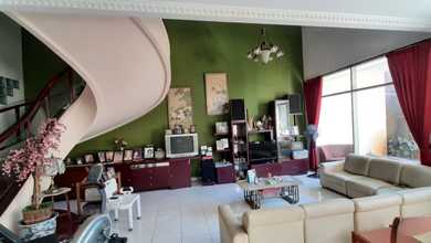 Hunian Elite di Kawasan Pajajaran, Bandung, LB 260m², Harga 3,75 Miliar