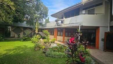Rumah Prestisius di Kawasan Sukajadi, Bandung, LB 500m², Harga 11 Miliar