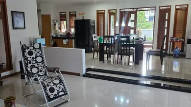 For Sale rumah Mewah di Setra Duta, Bandung - LT 396m²
