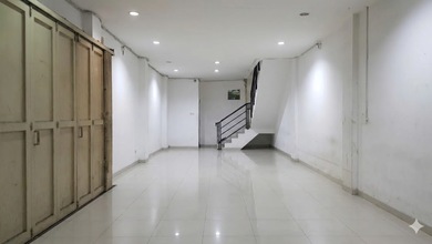 Ruko di Cihampelas di Commercial Area Paling Ramai bisa untuk Segala Usaha