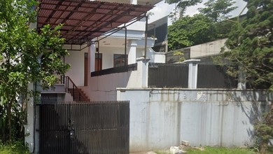 Rumah Area Premium Setra Duta, Bandung - Harga Menarik 5,5 Miliar