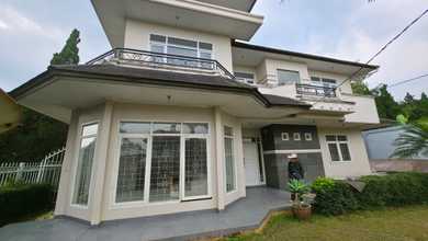 Rumah Area Luxury Setiabudi, Bandung - Harga Menarik 3,75 Miliar