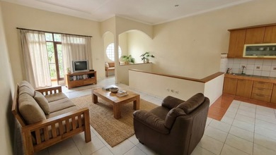 Rumah Area Premium Setra Duta, Bandung - Harga Menarik 4,5 Miliar