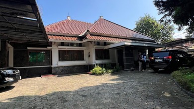 Rumah Sewa Nyaman Lokasi Dago, Bandung, LB 500m²