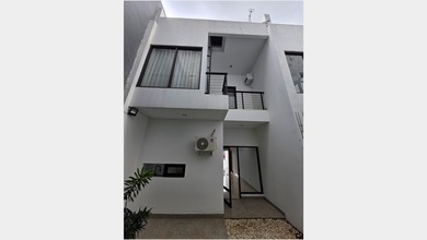 Rumah Sewa Nyaman Lokasi Setra Duta, Bandung, LB 120m²