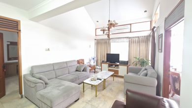 Rumah Prestisius di Kawasan Sukajadi, Bandung, LB 300m², Harga 9,5 Miliar