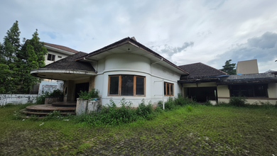 Rumah Strategis untuk Disewakan di Sayap Dago, Bandung, Harga 850 Juta /tahun