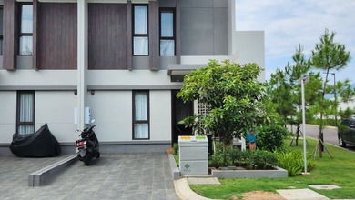Rumah Siap Pakai di Kawasan Summarecon Bandung, Bandung, LT 90m²