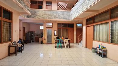 Dijual rumah Premium di Cikutra, Bandung - LT 393m²