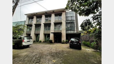Gedung Untuk Usaha dan Rumah Tinggal di Supratman