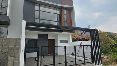 Kesempatan Eksklusif, rumah Prestisius di Setra Duta, Bandung, LB 200m²