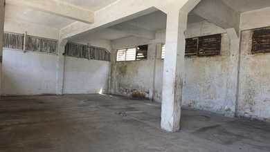 Gudang Di Pusat Kota, Dalam Komplek di Sayap Sudirman