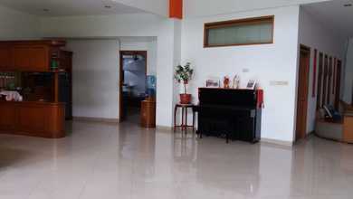 Hunian Elite di Kawasan Bandung Kota, Bandung, LB 500m², Harga 15 Miliar