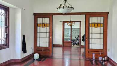 Rumah Mewah di Kawasan Pajajaran, Bandung, LB 350m², Harga 30 Miliar