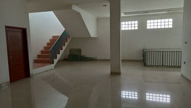 Hunian Elegan di Kopo, Bandung, 10 KT, LT 634m²