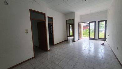 Jual Rumah Eksklusif Luas 210 m2 di Taman Kopo Indah, Bandung