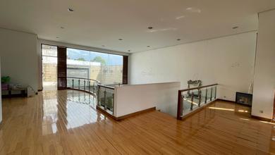 Kesempatan Eksklusif, rumah Mewah di Sukajadi, Bandung, LB 400m²