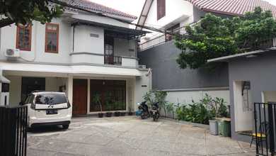 Rumah Area Luxury Cipete, Jakarta Selatan - Harga Menarik 5,9 Miliar