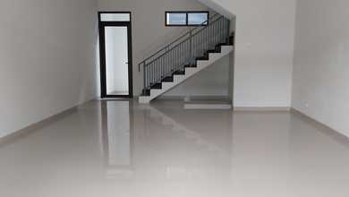 Disewakan Ruko bagus Strategis Mainroad Cisaranten Arcamanik Overkontrak 6 bulan 3 lantai