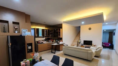 Hunian Mewah di Singgasana, Bandung, 3 KT, LT 133m²