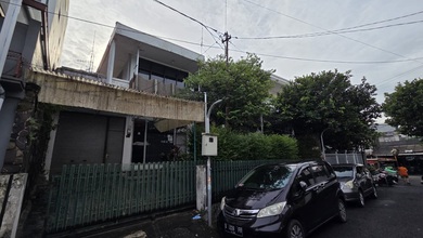 Properti Siap Pakai di Area Lengkong, Bandung, LT 195m²