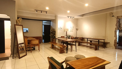 Rumah Elite di Kawasan Arcamanik, Bandung, LB 300m², Harga 3,3 Miliar