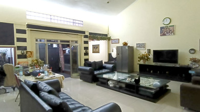 Rumah Sederhana di Kota Baru Parahyangan, Bandung, Luas 300 m2
