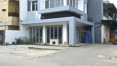 Buah Batu Gerbang Blkng Podomoro Mainroad Siap Pakai Hoek