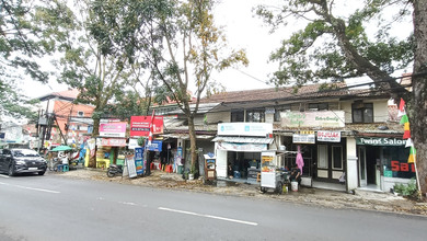 Rumah Elegan di Dago, Bandung, 5 KT, LT 449m²