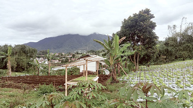 Jual Tanah Lokasi Cluster Cisarua Pemandangan Danau dan Taman