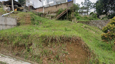Dijual Kavling 304 m2 di Komplek Mewah Coblong