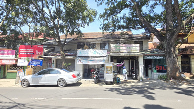 Rumah dan Ruang Usaha Tubagus Ismail, Dago Bandung