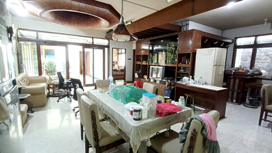 Hunian Mewah di Kawasan Bandung Kulon, Bandung, LB 200m², Harga 5 Miliar