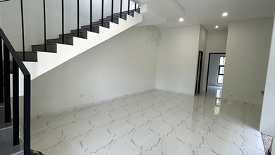 Hunian Elite di Kawasan Turangga, Bandung, LB 180m², Harga 2,9 Miliar