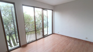 Rumah Siap Pakai di Kawasan Buah Batu, Bandung, LT 81m²