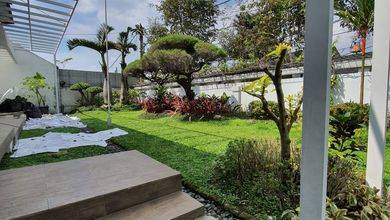 Jual Rumah Baru area Setra Sari, Bandung LT 617 m2