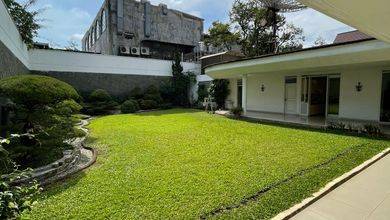 Rumah Modern LT 1196 Jual area Sayap Dago, Bandung