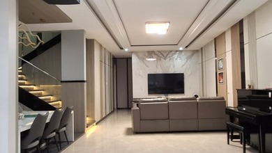 Penawaran Langka, rumah Prestisius di Singgasana, Bandung, LB 350m²