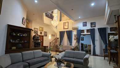 Rumah Elite di Kawasan Antapani, Bandung, LB 550m², Harga 5,5 Miliar