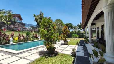 Rumah Elegan di Sanur, Denpasar, 7 Kamar Tidur, LT 1500m²