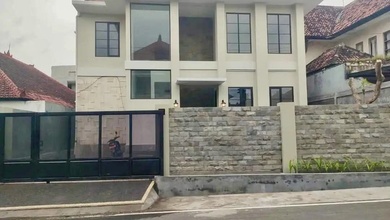 Hunian Elite di Kawasan Denpasar Timur, Denpasar, LB 250m², Harga 4 Miliar