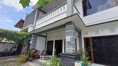 Jual Rumah Cantik LT 300 m2 area Denpasar Selatan, Denpasar