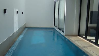 Rumah Modern LT 211 Jual di Seminyak, Badung